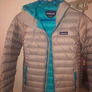 Women's Patagonia Down Sweater Hoodie- Size S